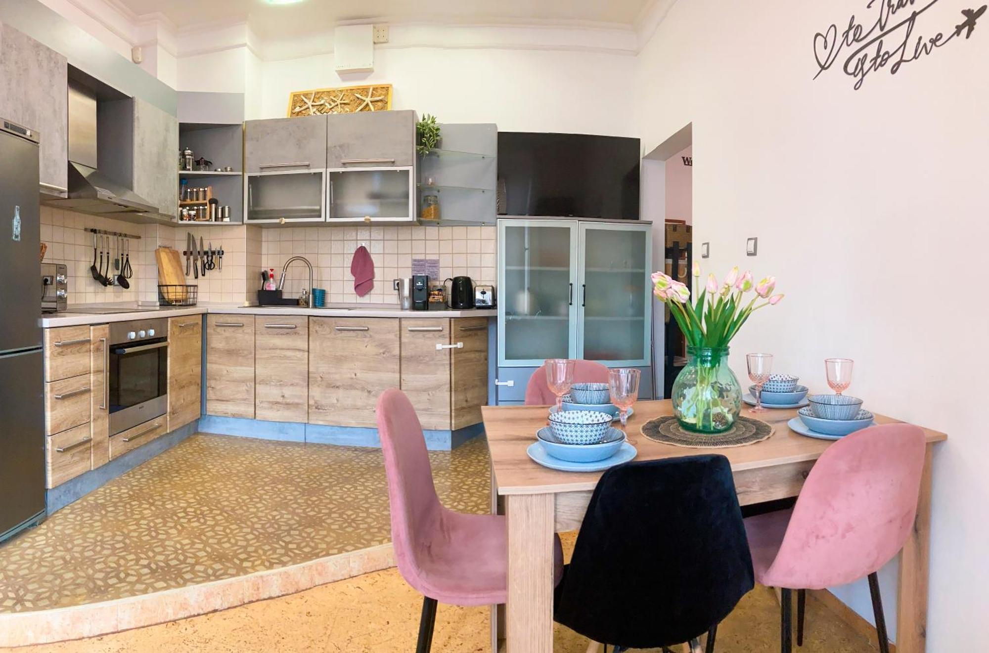 Two Bedroom Apartment -Welcome To Burgas- Top Location, Central Station, Main Walking Street, Sea Garden, Near The Beach Exterior foto